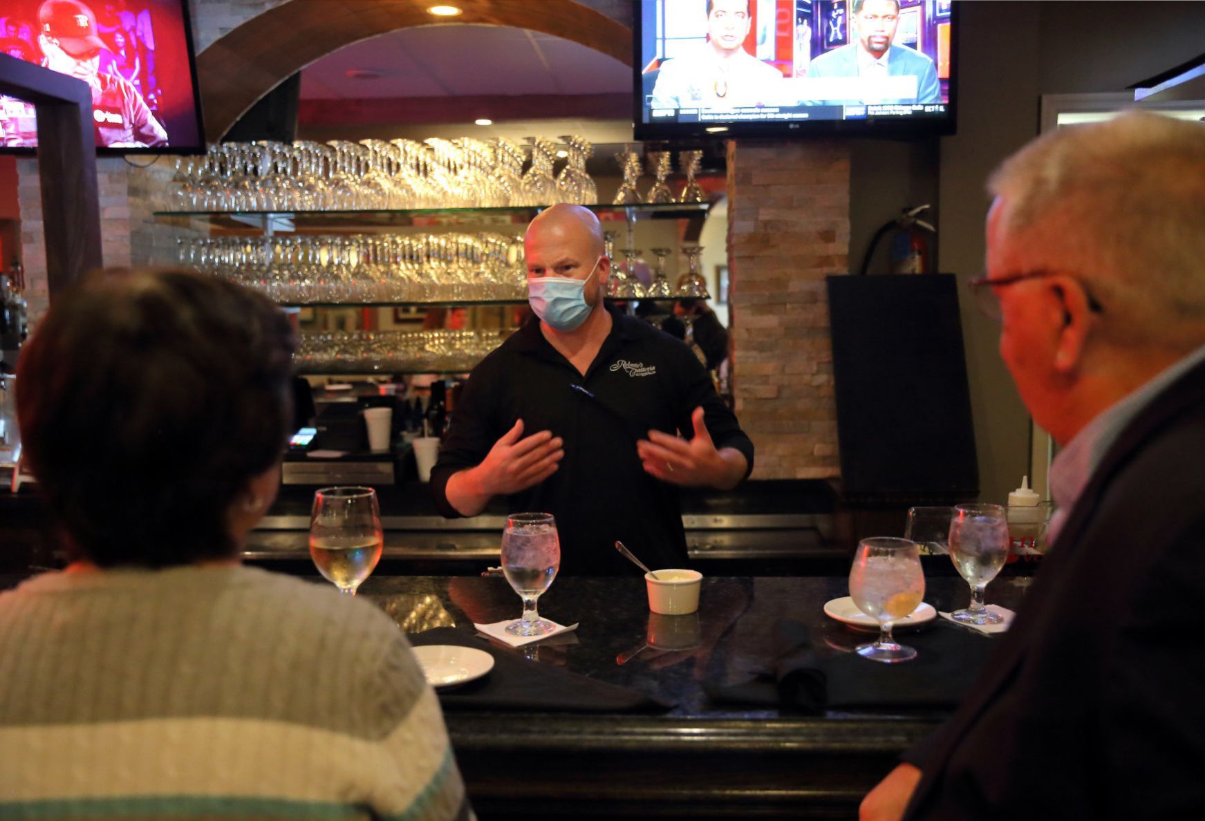 Roberto's Trattoria opens after coronavirus pandemic shutdown